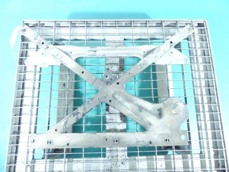 WÓZEK KOŁYSKA TRAWERS Sanki Belka silnika Audi A5 8T 1.8 TFSI