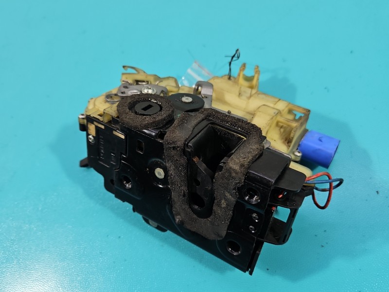 Zamek tył lewy 991992-300 Vw Polo IV 9N Volkswagen, 6pin