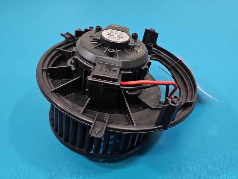 Dmuchawa nawiewu wentylator Vw Golf Sportsvan europa 5Q1819021E