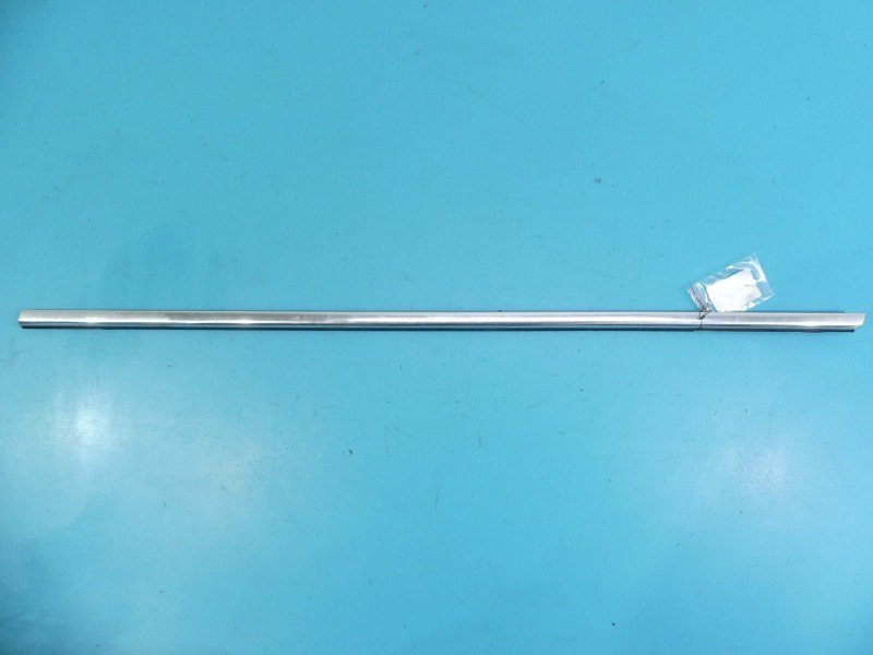 Listwa drzwi przód lewa Opel Zafira C 13259962 Listwa drzwi przód lewa Opel Zafira C 13259962