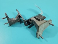 Zawias drzwi przód prawy Mercedes W213