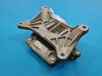 Łapa skrzyni biegów Mercedes W213 A2052402500 2.0 CDI