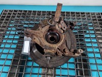 Zwrotnica prawa piasta przód 2.0 boxer Subaru Forester II SG