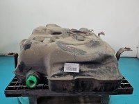 Zbiornik paliwa bak Infiniti Q30 1.6 T