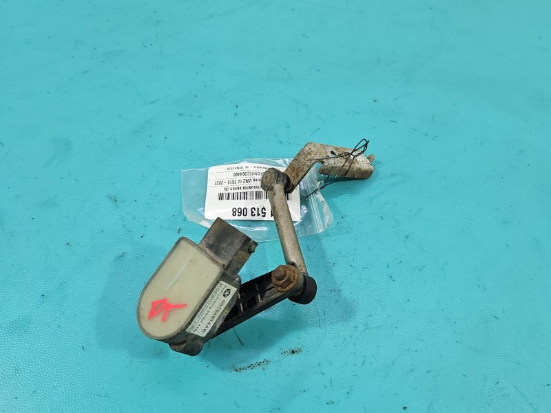 Czujnik poziomowania xenon Jeep Grand Cherokee IV WK2 68164814AB