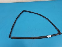 Uszczelka drzwi przód lewa Toyota Rav4 V