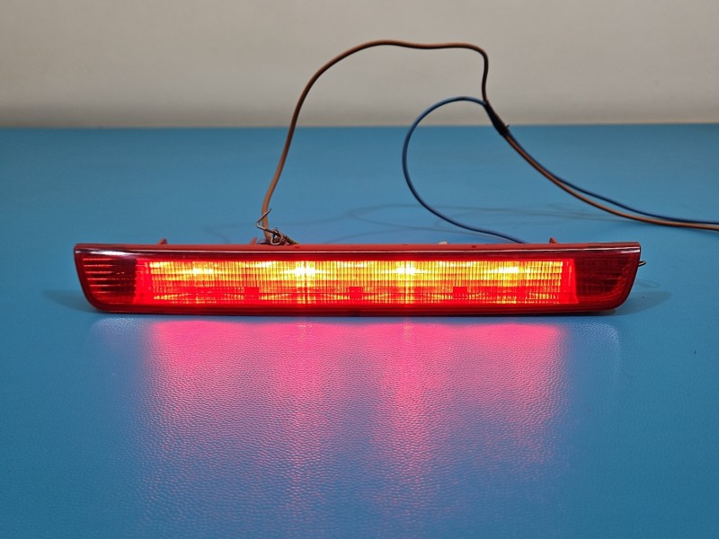 TRZECIE ŚWIATŁO STOP STOPU Renault Kadjar HB