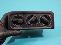 Konsola panel nawiewu Vw Golf III 1H0820045