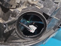 Reflektor prawy lampa przód Toyota Rav4 V EUROPA