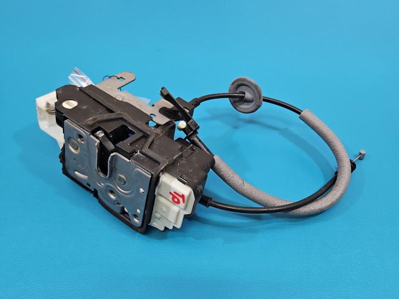 Zamek tył prawy Volvo V40 II 12- 6pin 31391831