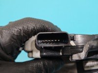Zamek przód prawy 81320-1P020 Kia Venga EUROPA Producent części: KIA, 6 pin