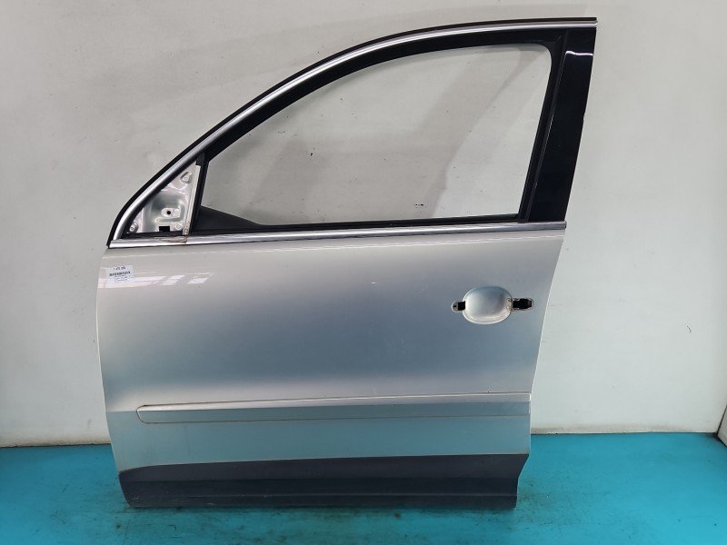 DRZWI PRZÓD LEWE KIEROWCY Vw Tiguan I 07- 5d srebrny LR7L DRZWI PRZÓD LEWE KIEROWCY Vw Tiguan I 07- 5d srebrny LR7L