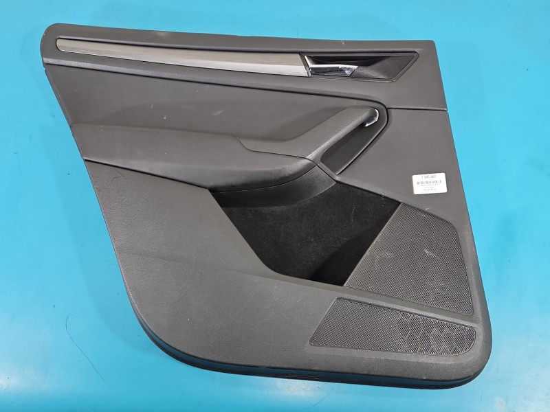 Tapicerka drzwi tył lewa boczek Skoda Kodiaq I