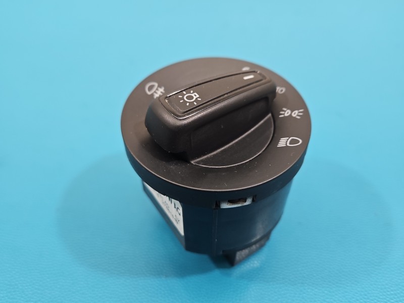Przełącznik włącznik świateł Vw Golf VII 5G0941431AQ