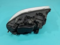 Reflektor prawy lampa przód VOLVO V70 III EUROPA 31214352