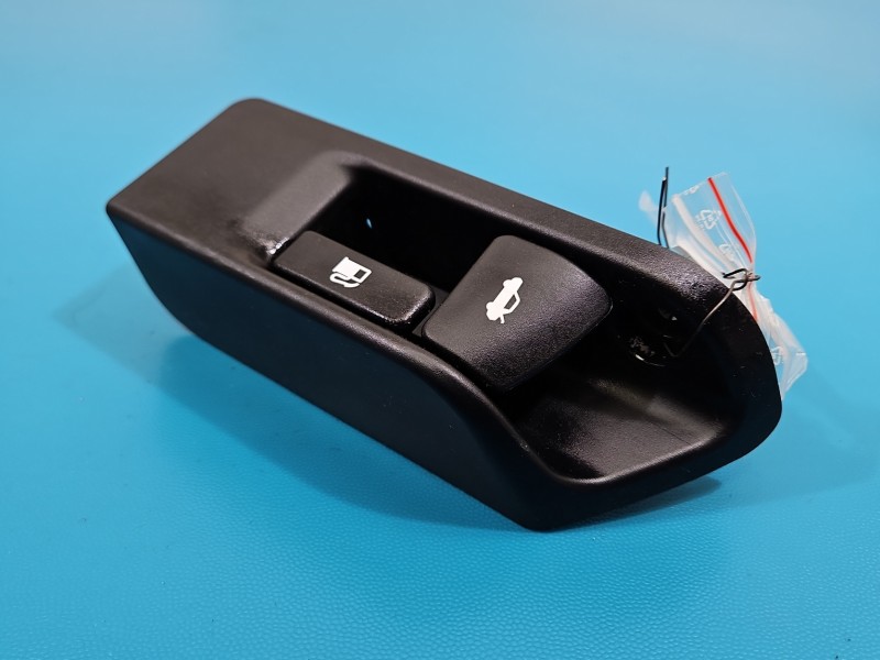 uchwyt mocowanie Toyota Corolla E21 19-