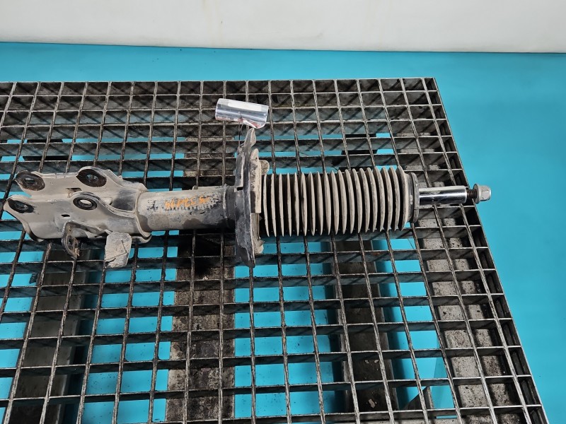 Amortyzator przód prawy przedni Ford Focus Mk4