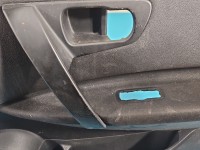 Tapicerka drzwi przód prawa boczek Nissan Qashqai I J10 06-13 80976-JD100