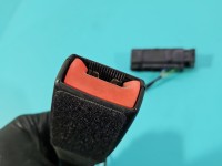 Pas bezpieczeństwa przód lewy kierowcy Opel Corsa E 13427740, 615375500C EU