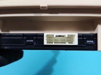 Skrzynka bezpieczników Toyota Auris II 89221-02480