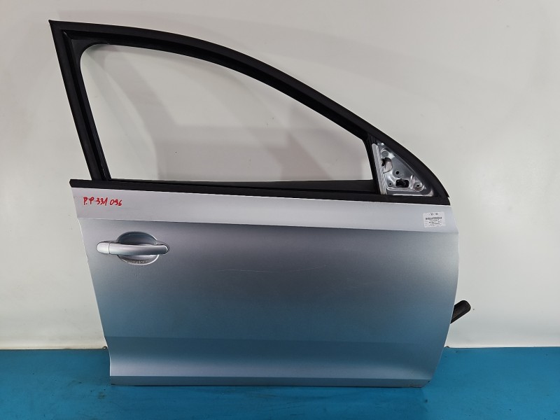 DRZWI PRZÓD PRAWE PASAŻERA Skoda Rapid 5d LA7W