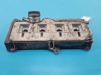 Pokrywa zaworów Audi A8 D2 4.2 V8