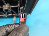 Lusterko prawe Ford Focus Mk1 malowana, elektryczny, 5pin (6 przewodów). Rysy, odpryski na obudowie. Uszkodzona wtyczka. europa