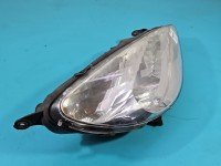 Reflektor prawy lampa przód Peugeot 607 EUROPA