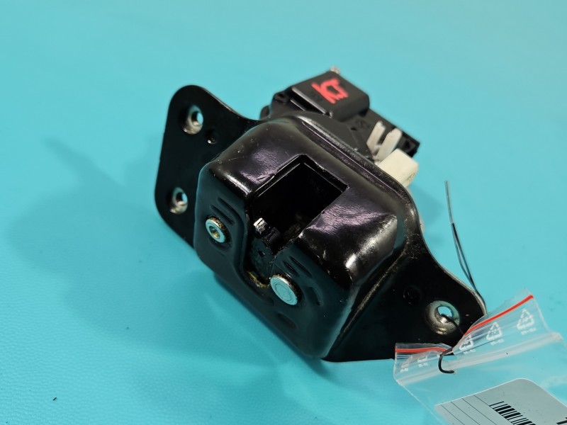 Zamek klapy tył Fiat Freemont HB Producent części: FIAT, Europejska, 2pin