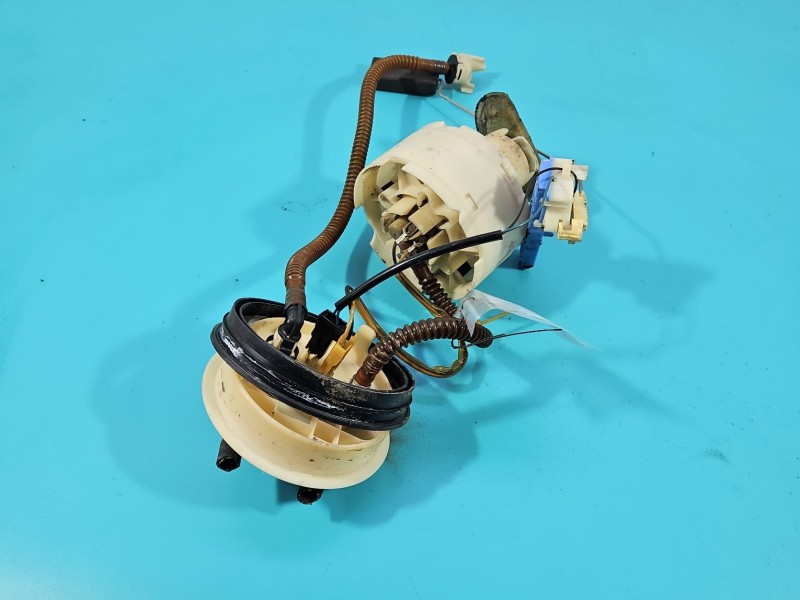 pompka Pompa paliwa Vw Passat B5 1.8 20V 8E0906087D 4pin