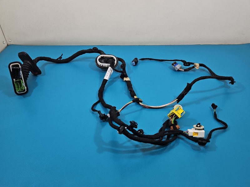 Instalacja Wiązka drzwi przód lewych Peugeot 3008 II 9829067180