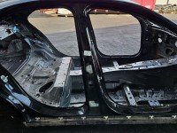 Próg prawy SŁUPEK ŚRODKOWY B Mercedes W205 sedan 4d czarny 197