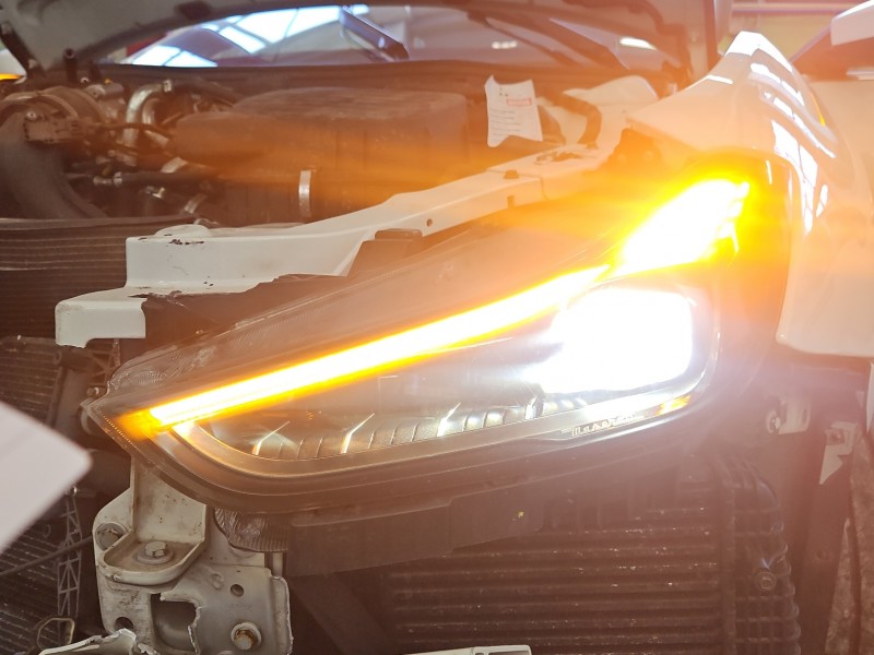 Reflektor lewy lampa przód Maserati Ghibli III 13- EUROPA 6700100990, 00670100990