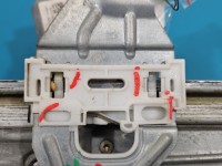 Podnośnik tył prawy SZYBY WINDA 402288H, 2247281T13 Pęknięcia na plastiku prowadnicy 6 PIN Citroen DS5 11-15 HB