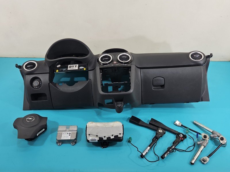 Deska rozdzielcza airbag pasażera kokpit Opel Corsa D