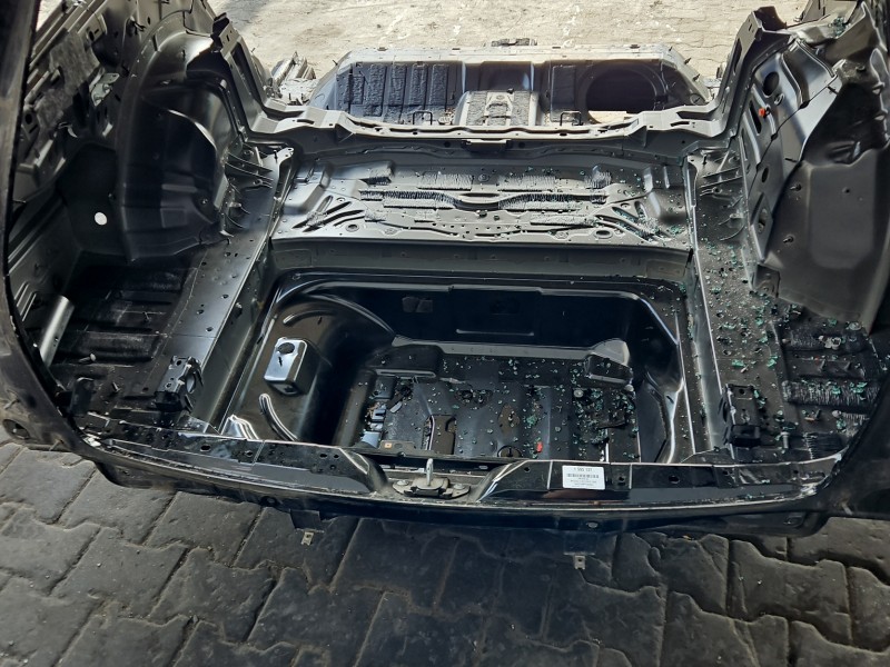 Pas tylny podłoga wanna bagażnika Mercedes W213 kombi