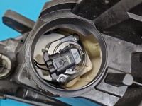 Reflektor prawy lampa przód Peugeot 308 II T9 EUROPA 9677522980, 9677522980-00