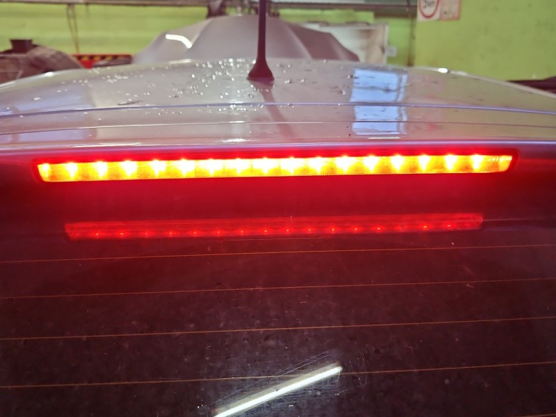 TRZECIE ŚWIATŁO STOP STOPU Alfa romeo Giulietta HB