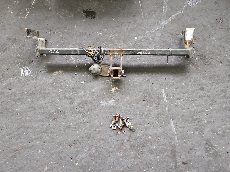 Hak holowniczy Nissan Qashqai I J10 06-13