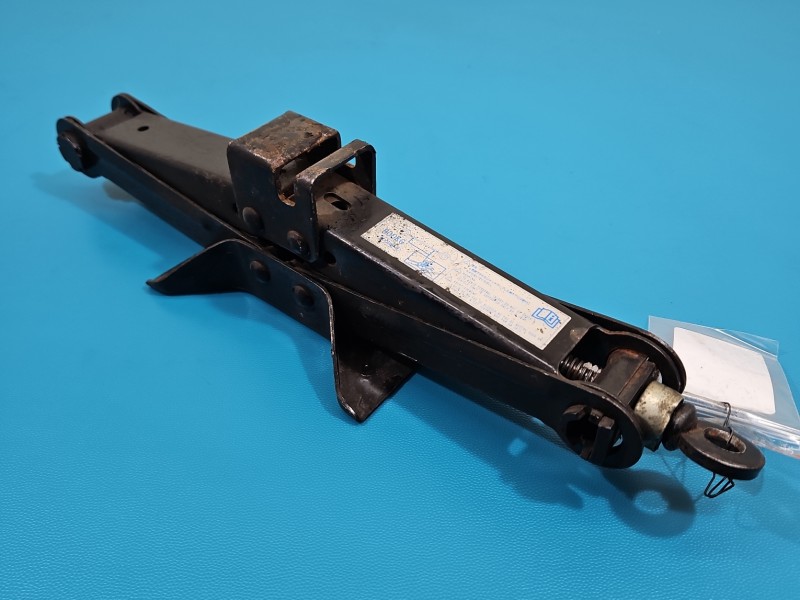 lewarek Podnośnik samochodowy trapezowy Mazda 3 I BK