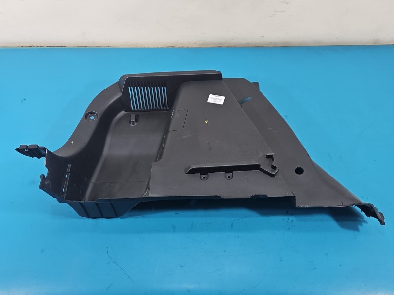 Tapicerka bagażnika lewa boczek Suzuki Sx4 S-Cross 13-21 76281-61MO