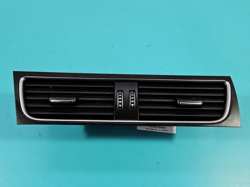 Kratka nawiewu środkowa AUDI A4 B8 8T1820951D Kratka nawiewu środkowa AUDI A4 B8 8T1820951D