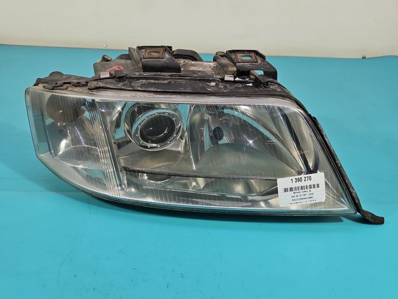 Reflektor prawy lampa przód Audi A6 C5 EUROPA