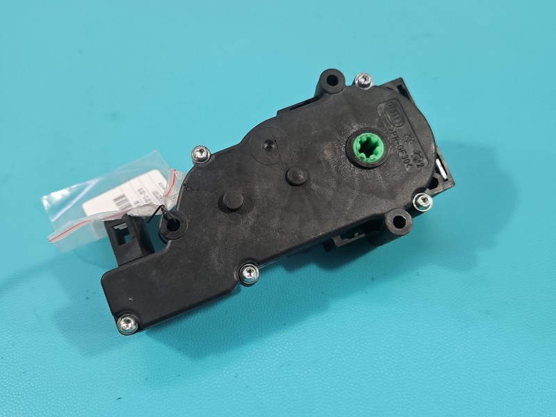 Zamek klapy tył Mercedes GL II X166 HB Dociąg 2 PIN A2047500060