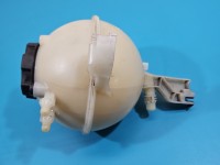 Zbiorniczek Zbiornik wyrównawczy BMW G30 2.0d