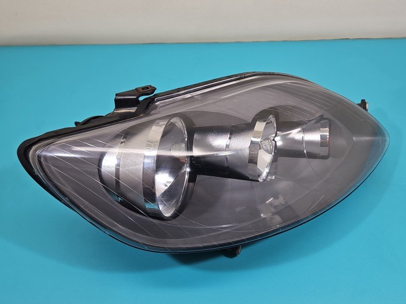 Reflektor prawy lampa przód Vw Golf plus EUROPA