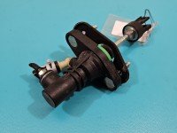 Pompka sprzęgłowa Toyota Avensis III T27 31420-02031-D 2.0 D4D