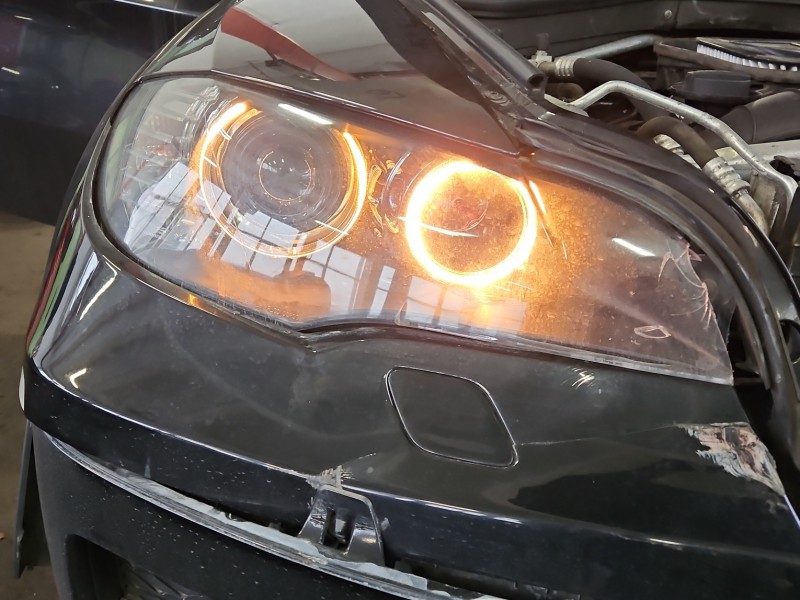 Reflektor prawy lampa przód BMW X6 E71 EUROPA