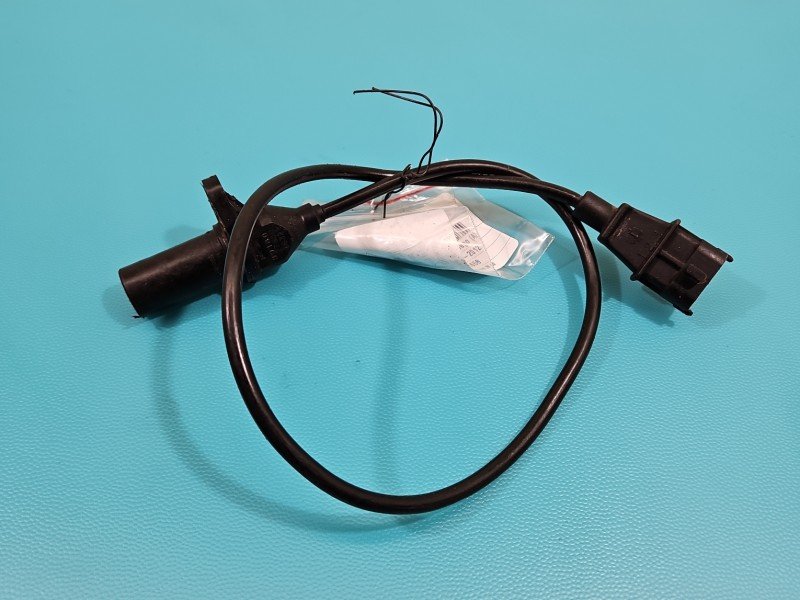Czujnik położenia wału korbowego Hyundai Santa Fe II 06-12 39180-27800
