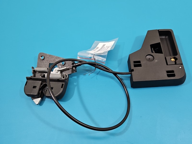 Zamek tył lewy BMW G30 kanapy 7112863